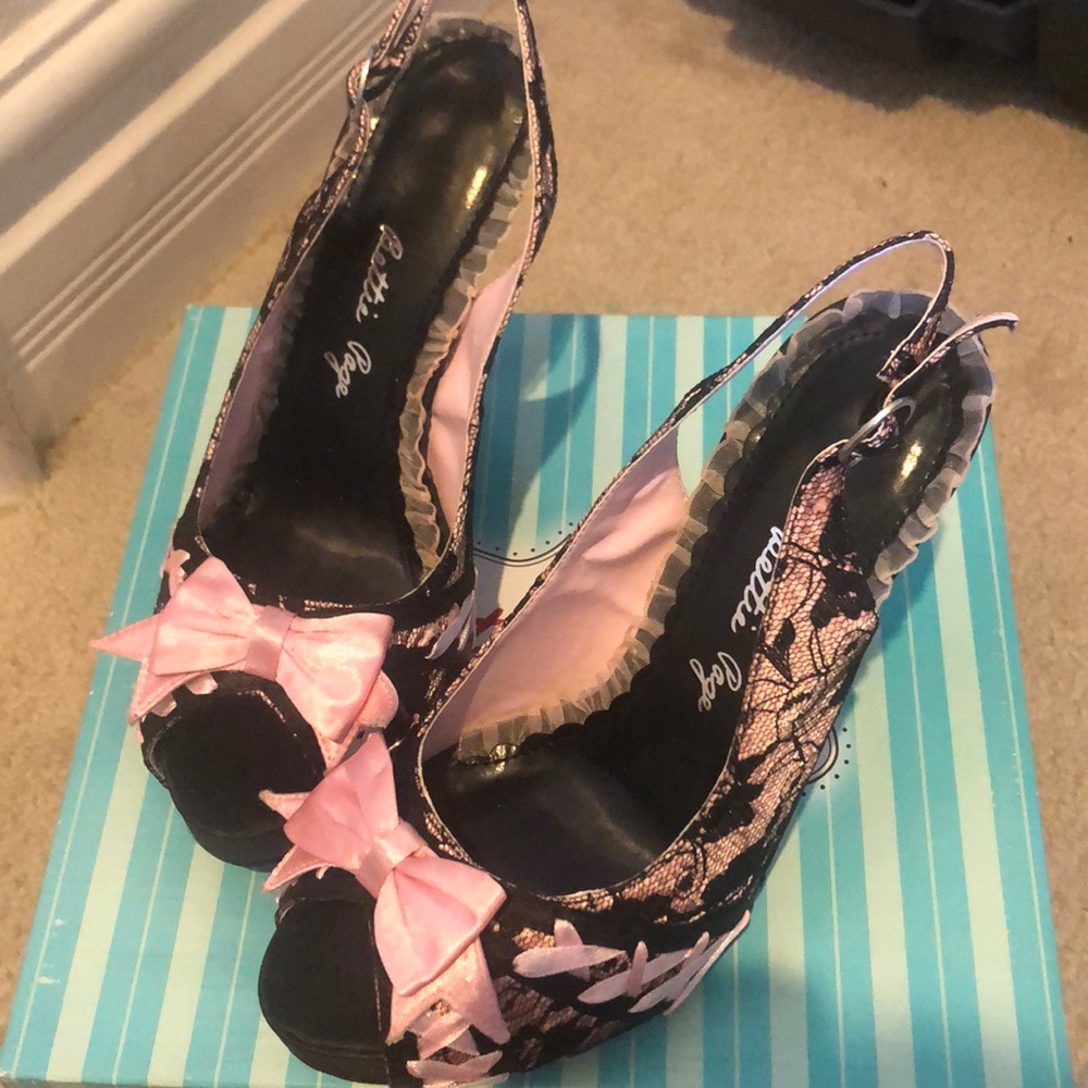 Bettie Page (shoes by Ellie)